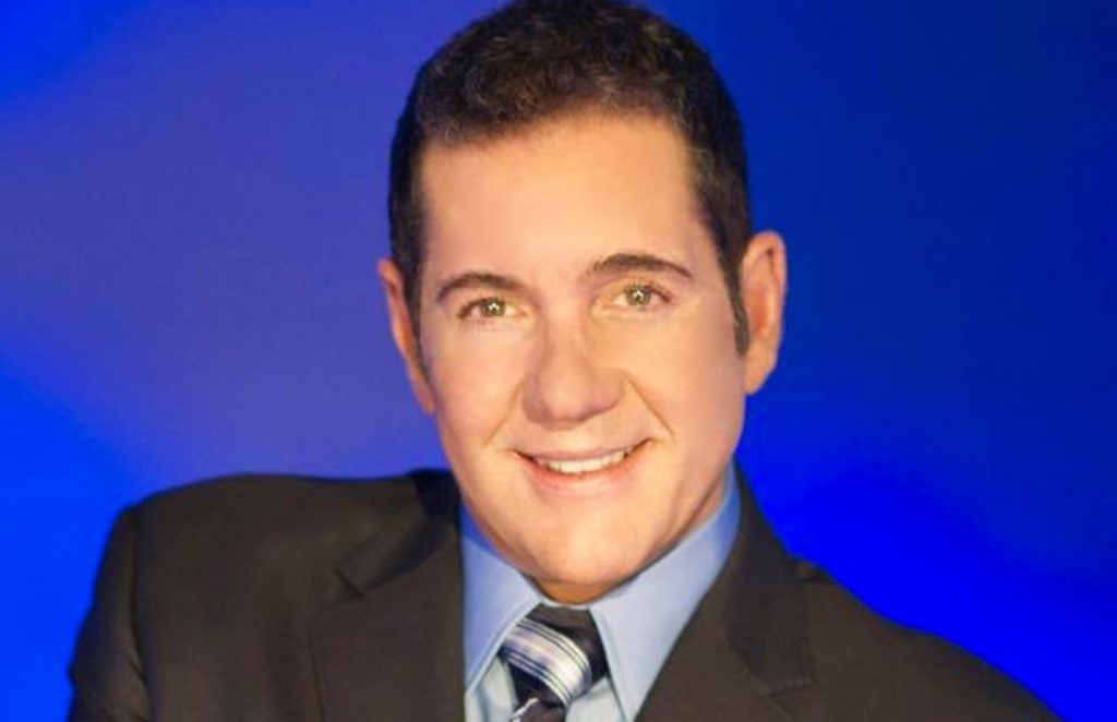Dale Winton: Supermarket Sweep star and radio DJ dies at home aged 62 his agent confirms – celebs and fans pay tribute online