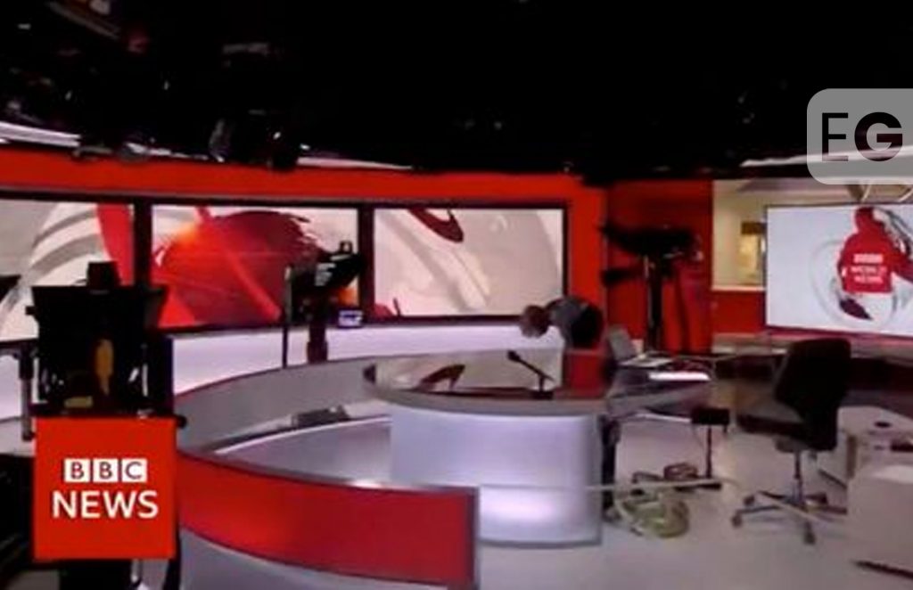 Victoria Derbyshire says 'oh my god' in on-air BBC News fail
