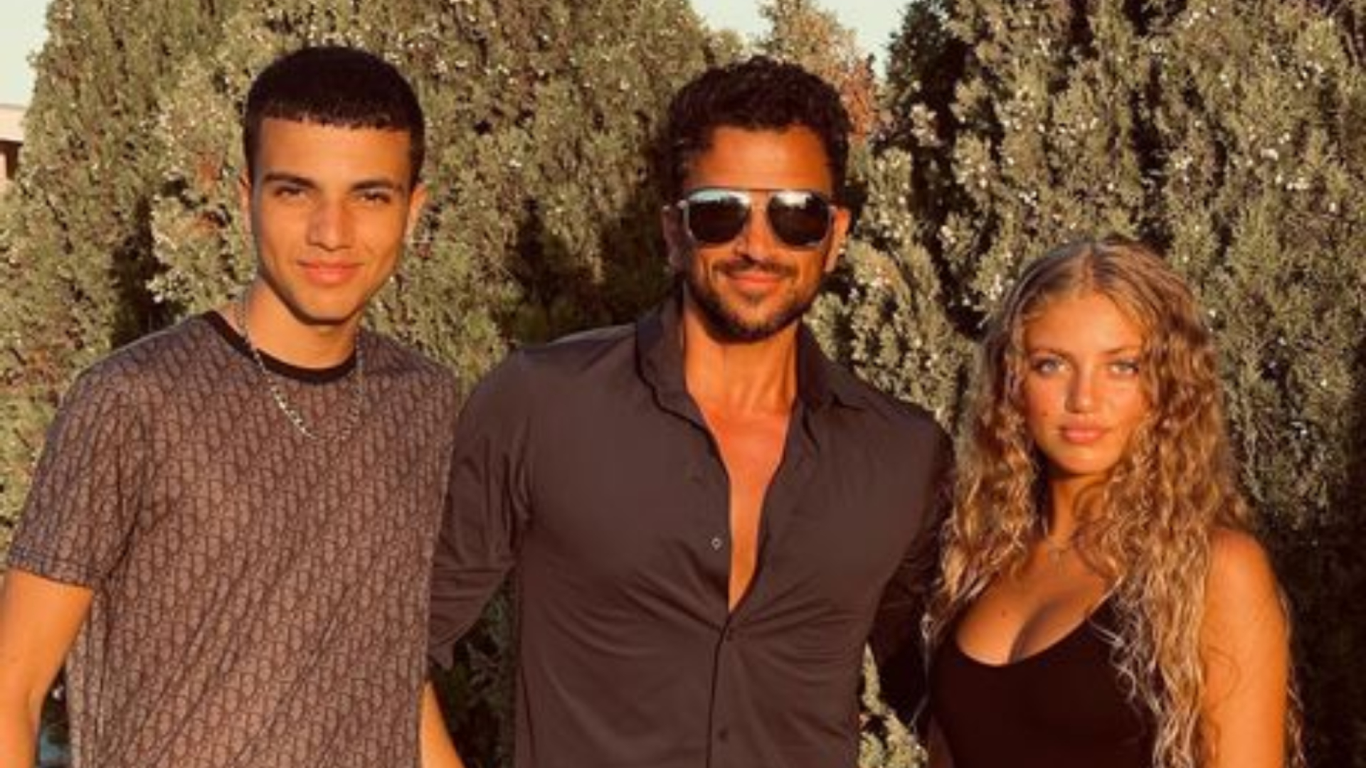 Peter Andre shares Cyprus holiday snap with kids Junior and Princess